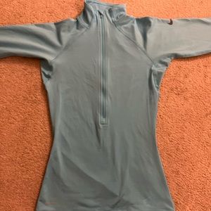 Blue Nike long sleeve 💙